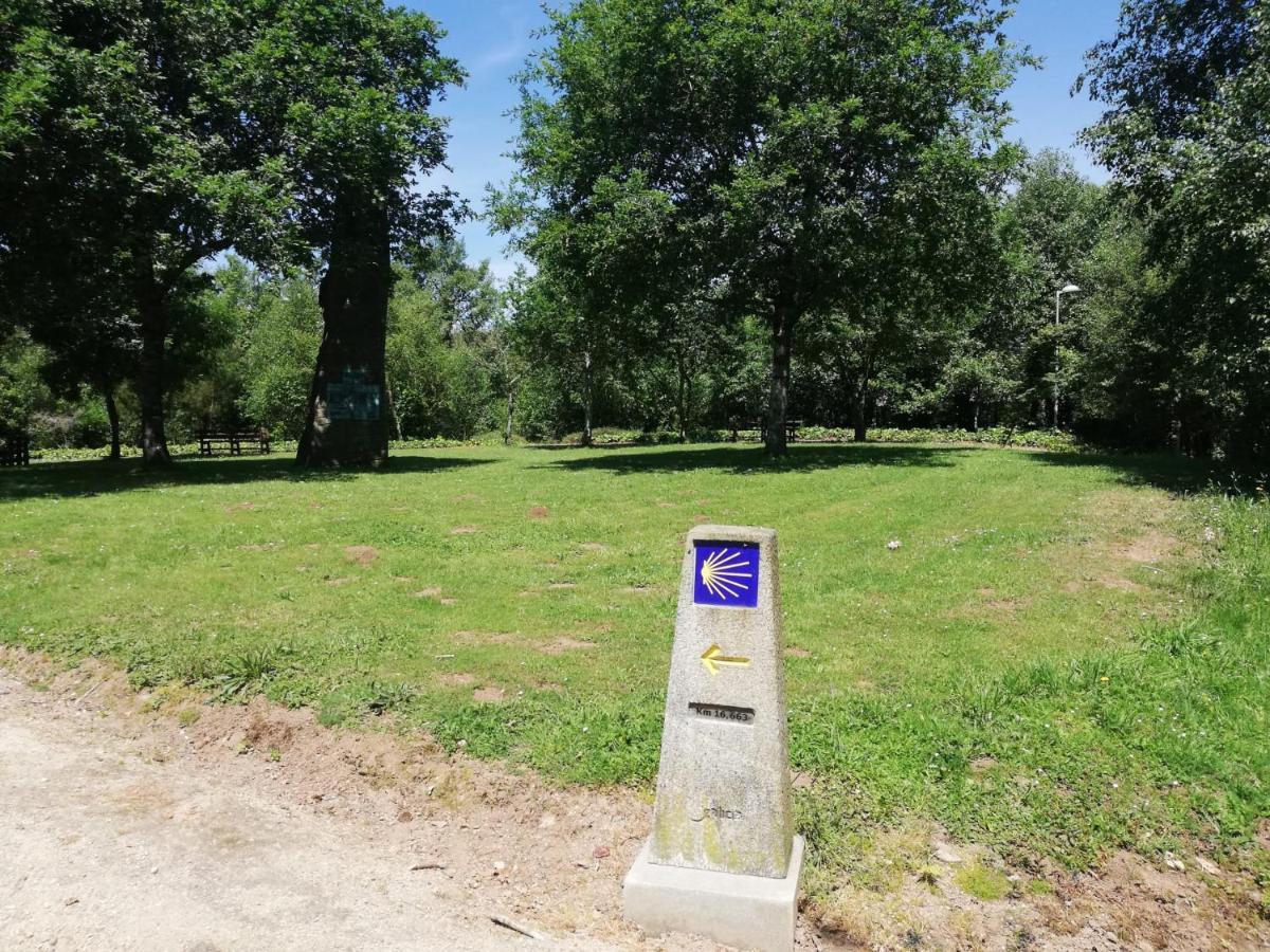 Alojamiento Camino Real Sigueiro Εξωτερικό φωτογραφία